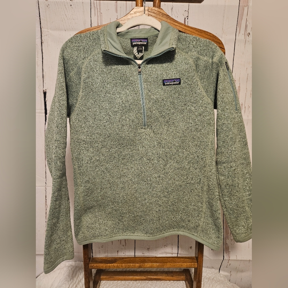 PATAGONIA mint great 1/2 Zip Better Sweater. Women's Size M.